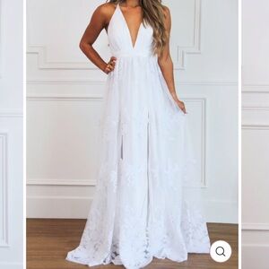 Elegant White Maxi Dress